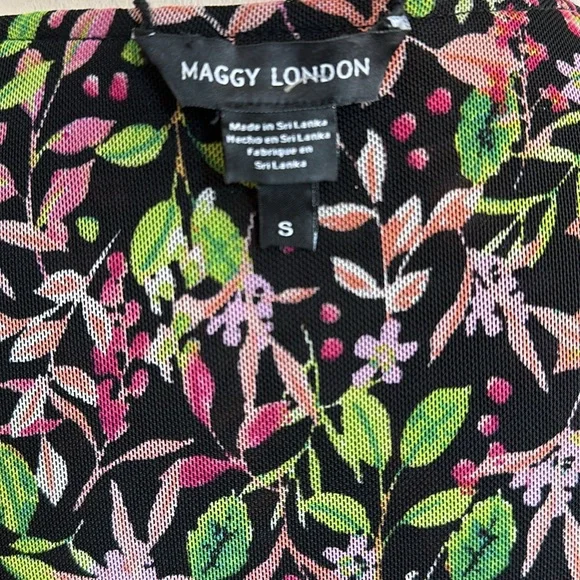Maggy London V-Neck Reversible A-line Mesh Multi Occasion Dress Size Small NWT - Picture 16 of 16